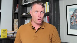 Frame from Sven Carlin's video at 11:32.