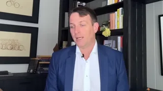 Frame from Sven Carlin's video at 5:51.