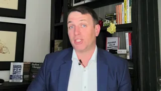 Frame from Sven Carlin's video at 17:21.